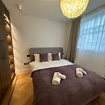 Flat 3 7A Lavender Hill