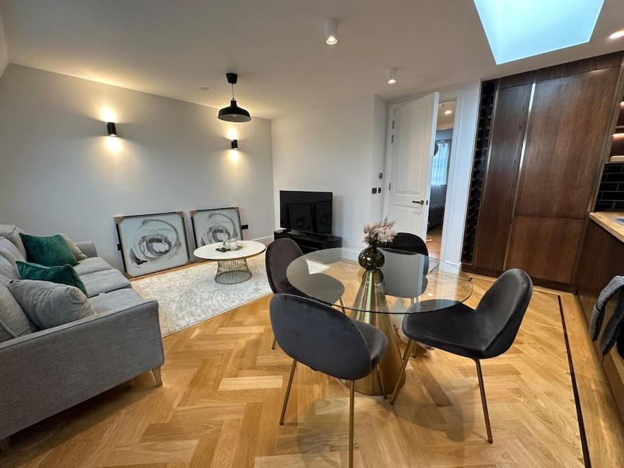 Flat 3 7a Lavender Hill Apartment London